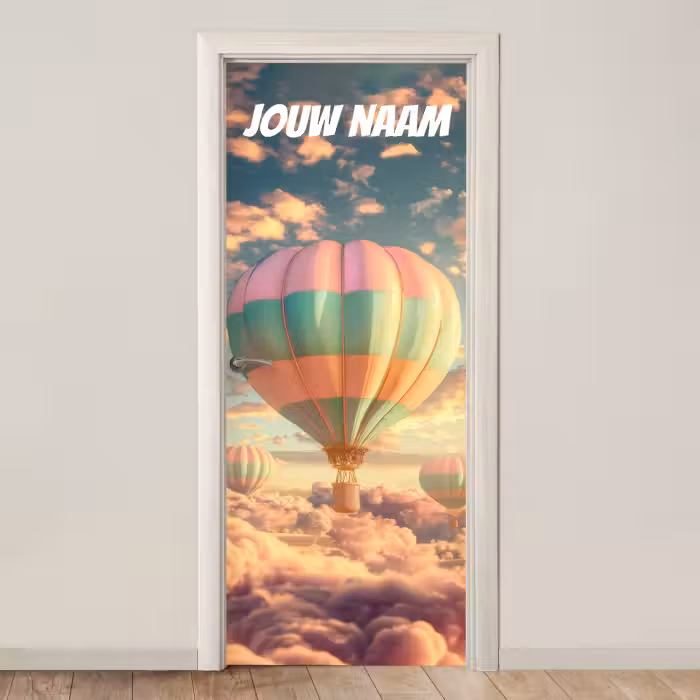 Deursticker met naam - Luchtballon - Wolken - Pastel