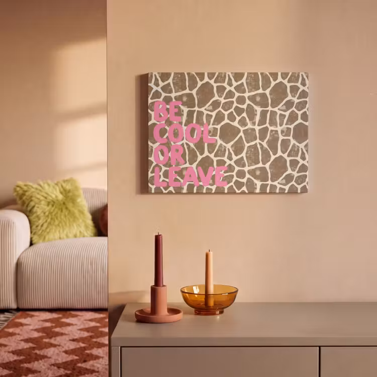 Akoestisch schilderij - Tekst - Be cool or leave - Roze - Giraffenprint — 2