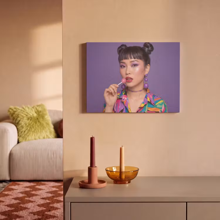 Akoestisch schilderij - Vrouw - Portret - Make-up - Paars - Levendig — 2