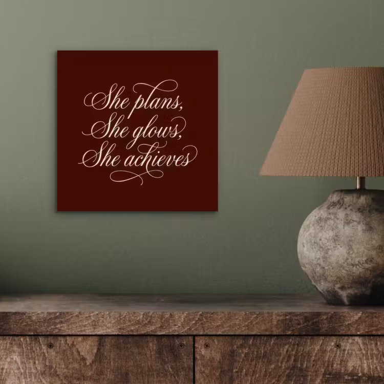 Aluminium schilderij - She plans she glows she achieves - Rood - Cursief — 3