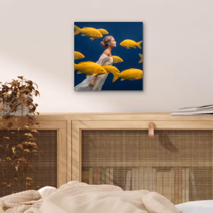 Aluminium schilderij - Vrouw - Vis - Water - Natuur - Geel — 4