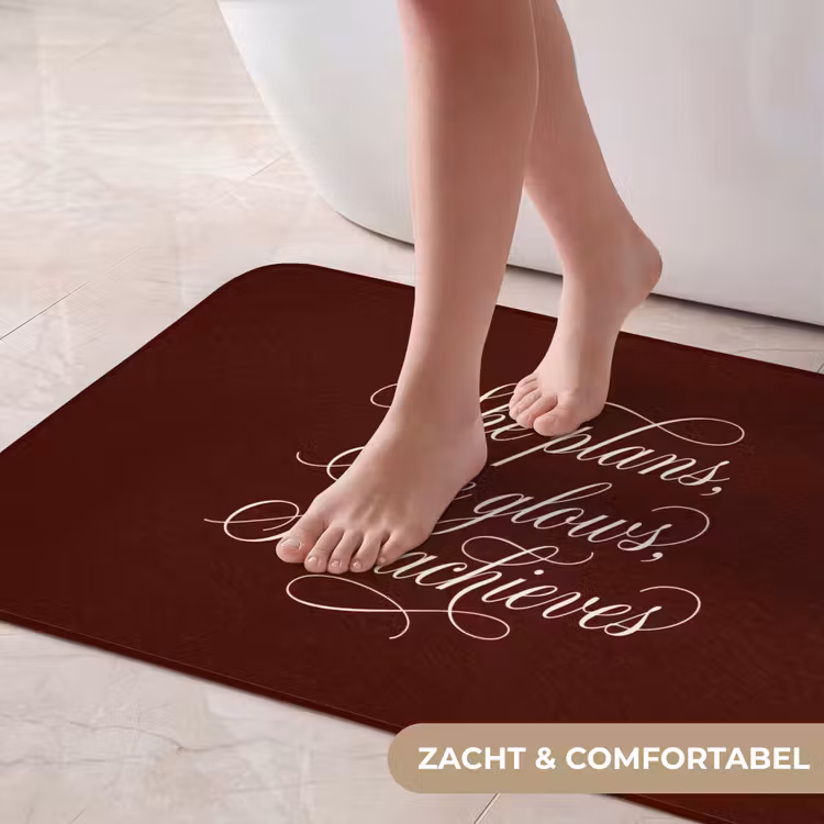 Badmat - She plans she glows she achieves - Rood - Cursief — 5