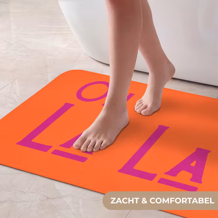 Badmat - Oh la la - Oranje - Roze - Scheeflettertype — 5