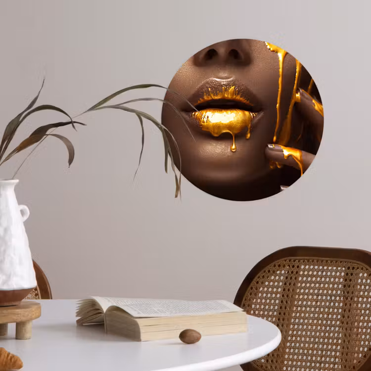 Behangcirkel - Goud - Vrouw - Verf - Lippen - Luxe — 4