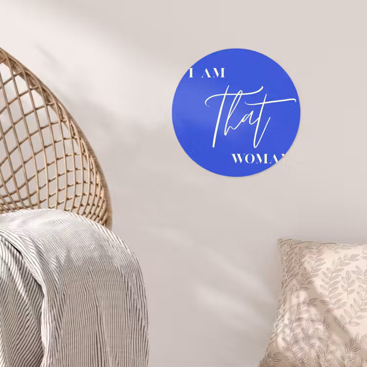 Behangcirkel - Blauw - I am that woman - Sierlijk - Minimalistisch — 5