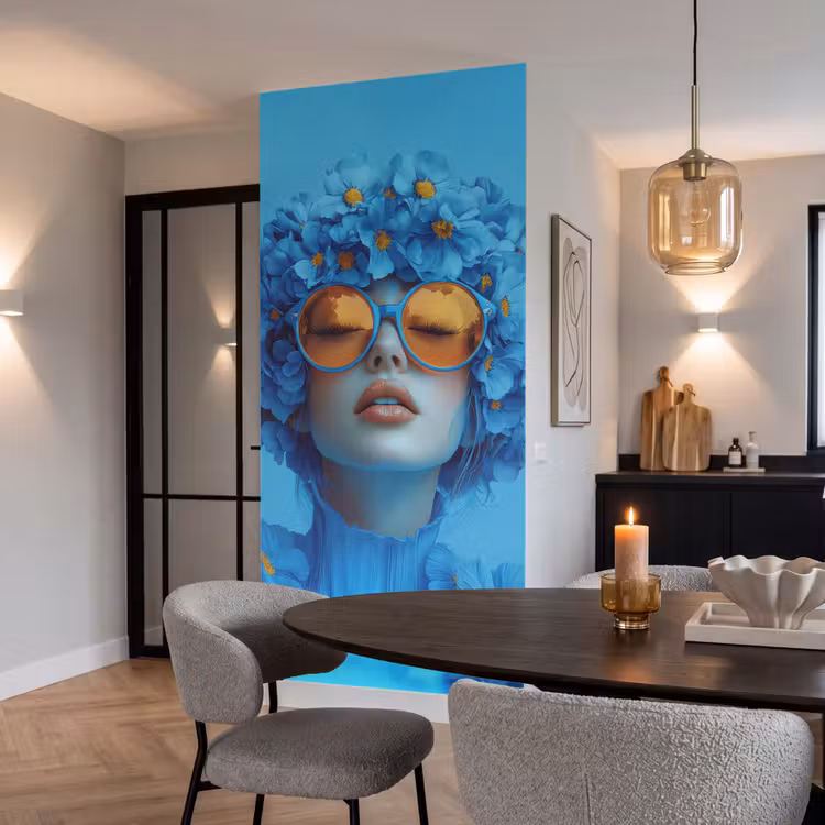 Behang - Vrouw - Bloem - Blauw - Modern - Bril - Portret — 5