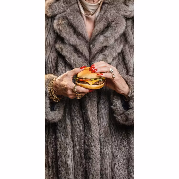 Behang - Vrouw - Hamburger - Bontjas — 2