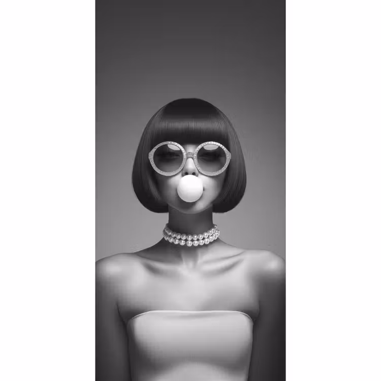 Behang - Vrouw - Zwart Wit - Ketting - Zonnebril — 2