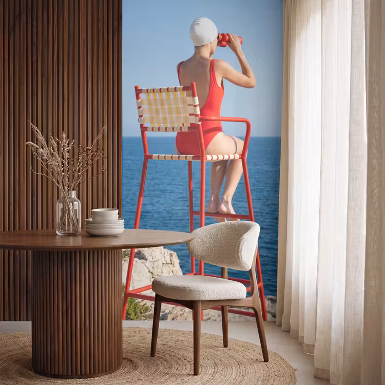 Behang - Vrouw - Zee - Kust - Verrekijker - Rood — 4