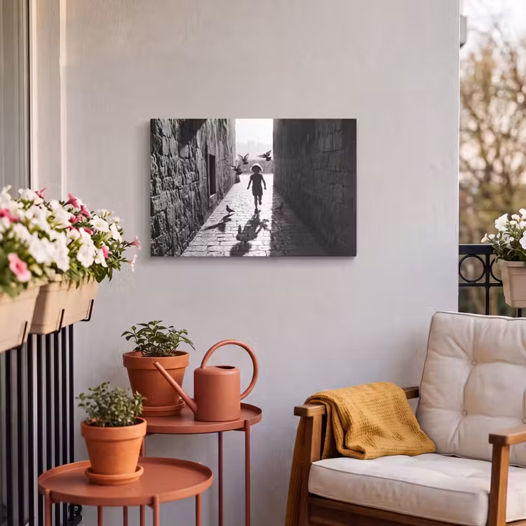 Buiten canvas - Kind - Vogel - Straat - Zwart-wit - Spelen — 4
