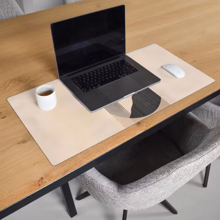 Bureau onderlegger - Grafisch gebogen motief - Beige — 2