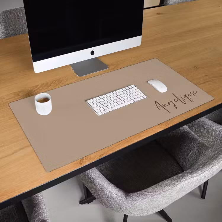 Bureau onderlegger - Naam met beige achtergrond — 3