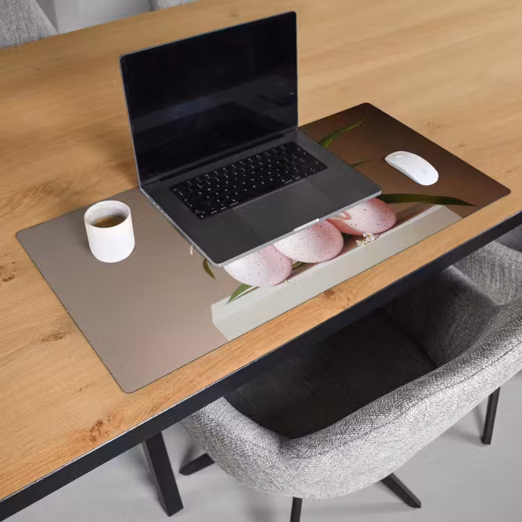 Bureau onderlegger - Lelies - Eieren - Pasen — 2