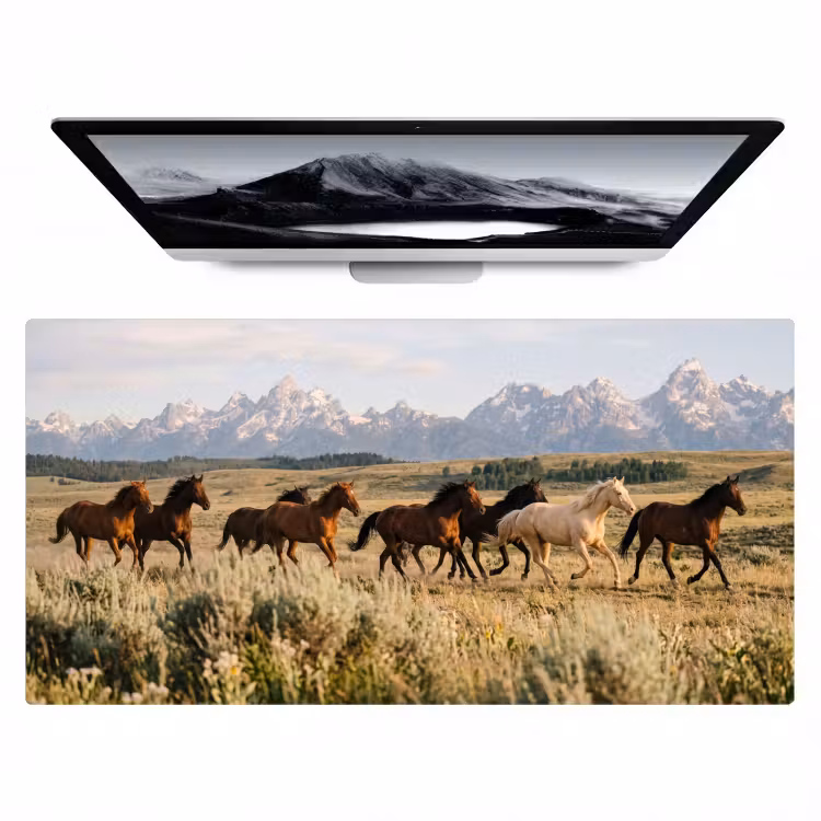 Bureau onderlegger - Paarden - Kudde - Bergen - Vrijheid - Wild — 1