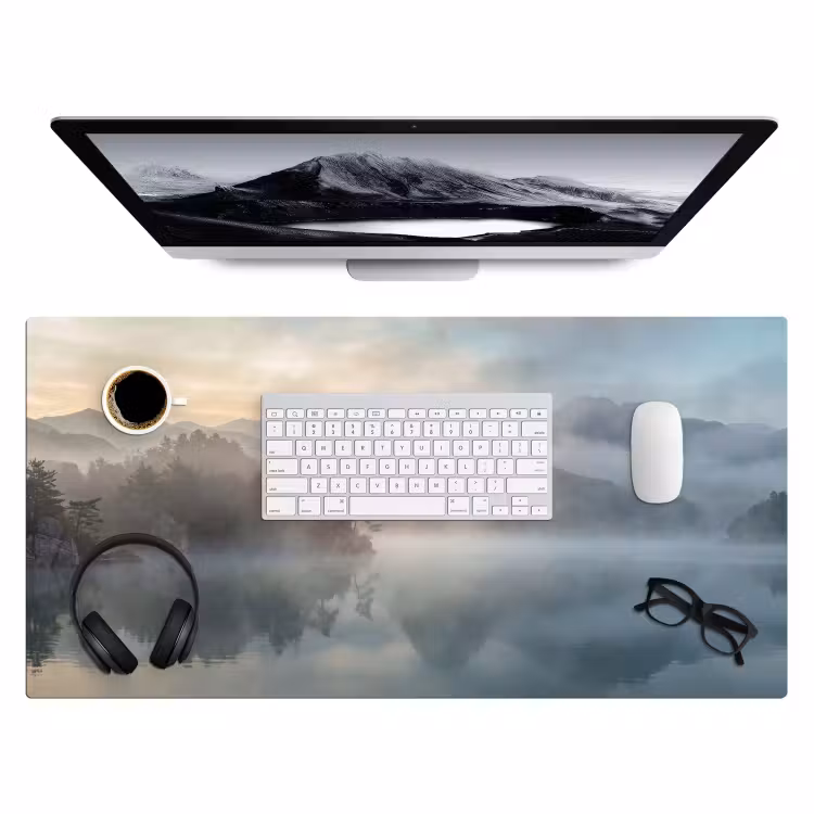 Bureau onderlegger - Landschap - Bergen - Mist - Water - Natuur — 4