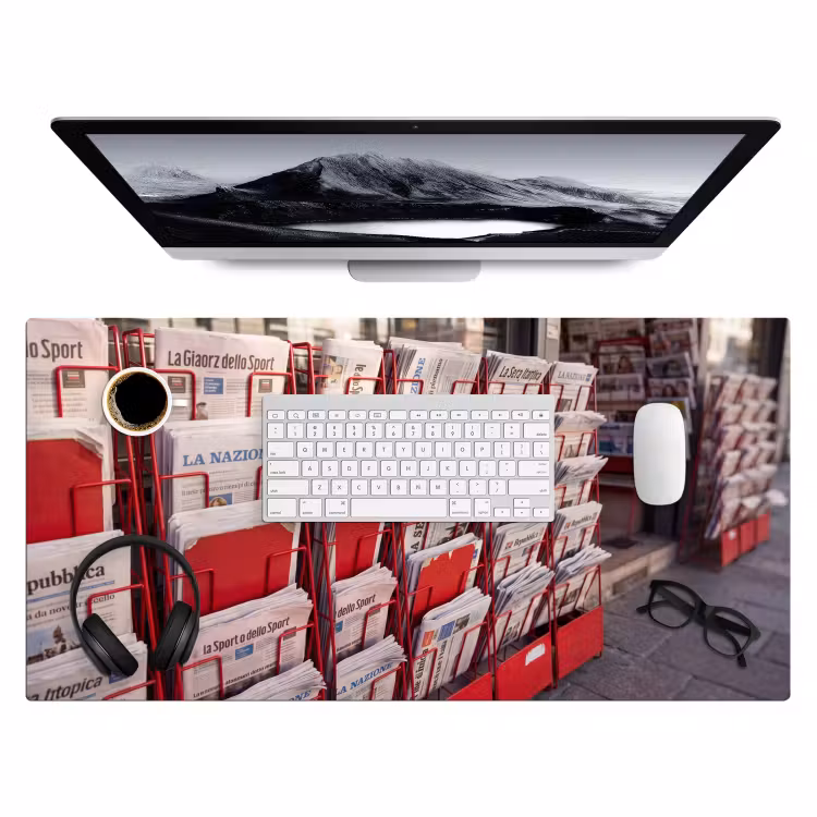 Bureau onderlegger - Kranten - Rek - Stedelijk - Dagelijks leven - Rood — 4