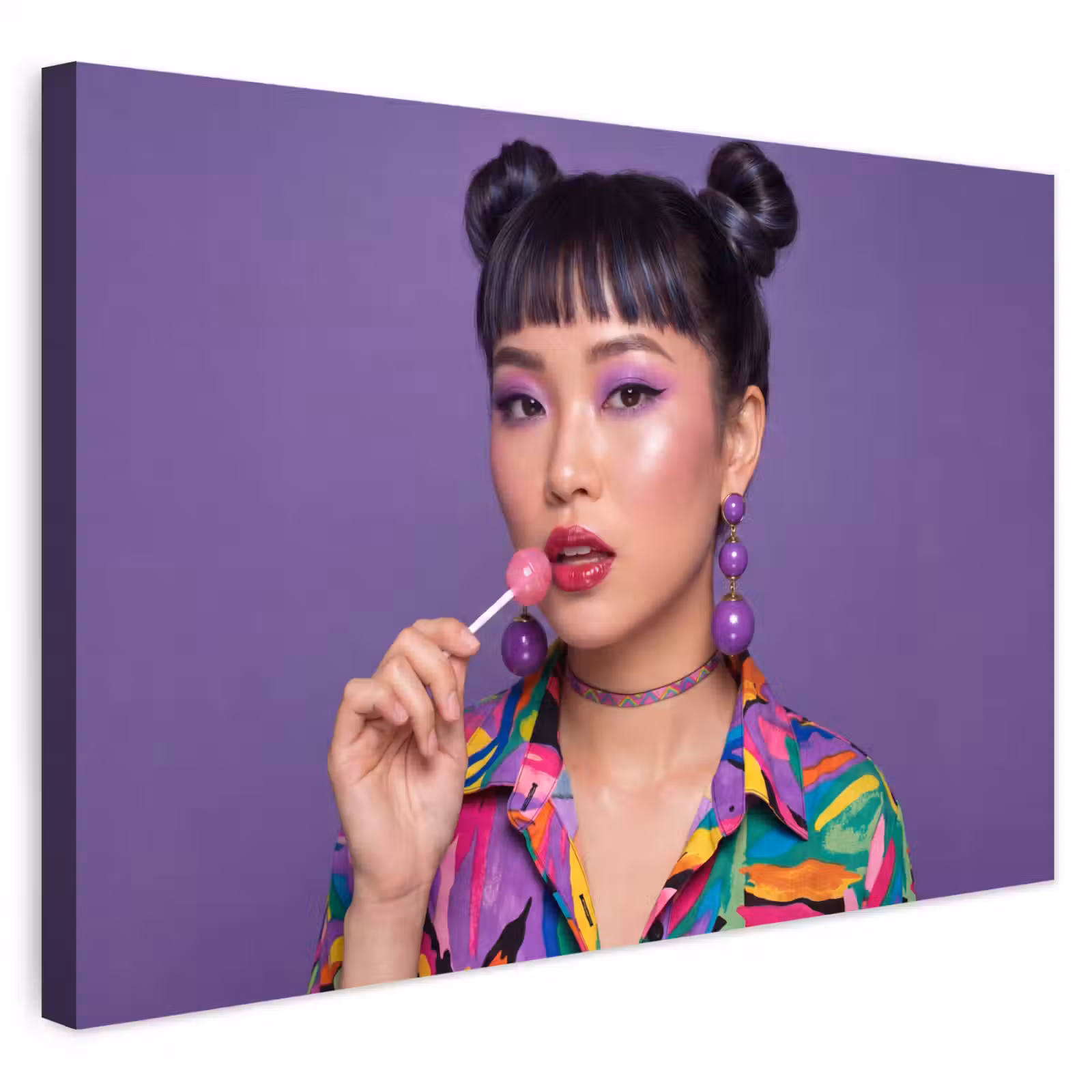 Buiten canvas - Vrouw - Portret - Make-up - Paars - Levendig — 1
