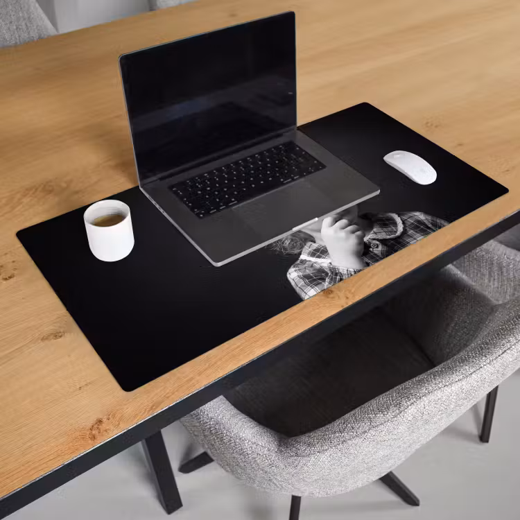 Bureau onderlegger - Kind - Vergrootglas - Portret - Zwart-wit — 3