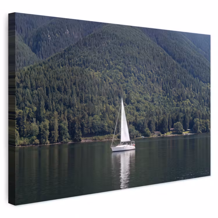 Buiten canvas - Zeilboot - Water - Bergen - Natuur - Groen — 1