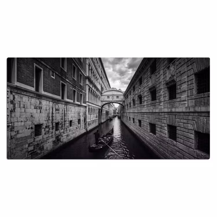 Bureau onderlegger - Boot - Waterweg - Stad - Zwart-wit - Architectuur — 2