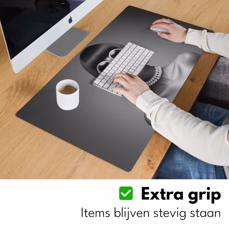 Bureau onderlegger - Vrouw - Zwart Wit - Ketting - Zonnebril — 5