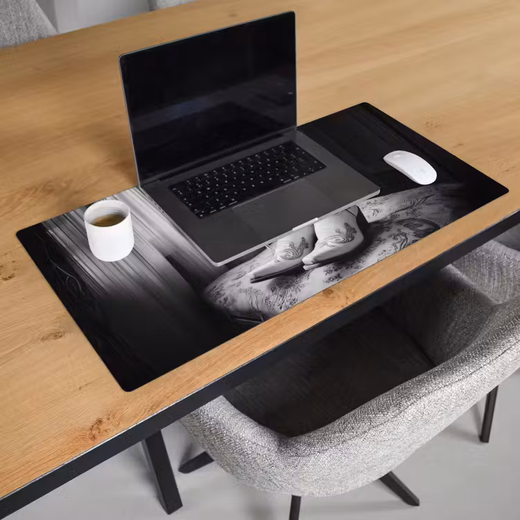 Bureau onderlegger - Wijn - Cowboylaarzen - Raamlicht - Wit — 2