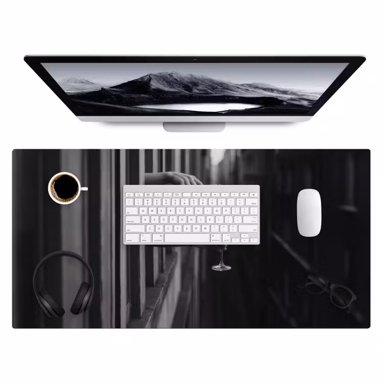 Bureau onderlegger - Wijnfles - Glas - Handen - Raam — 3