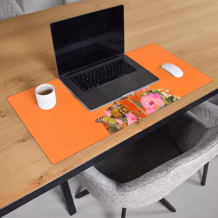 Bureau onderlegger - Vlinders - Vrouw - Zonnebril - Kleurrijk — 2