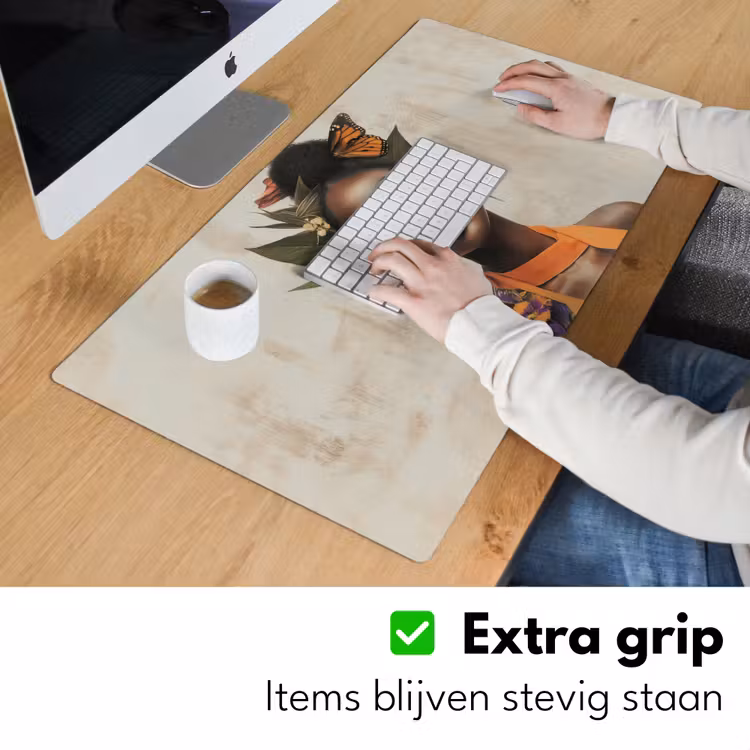 Bureau onderlegger - Vrouw - Zonnebril - Vlinder - Bloemen — 5