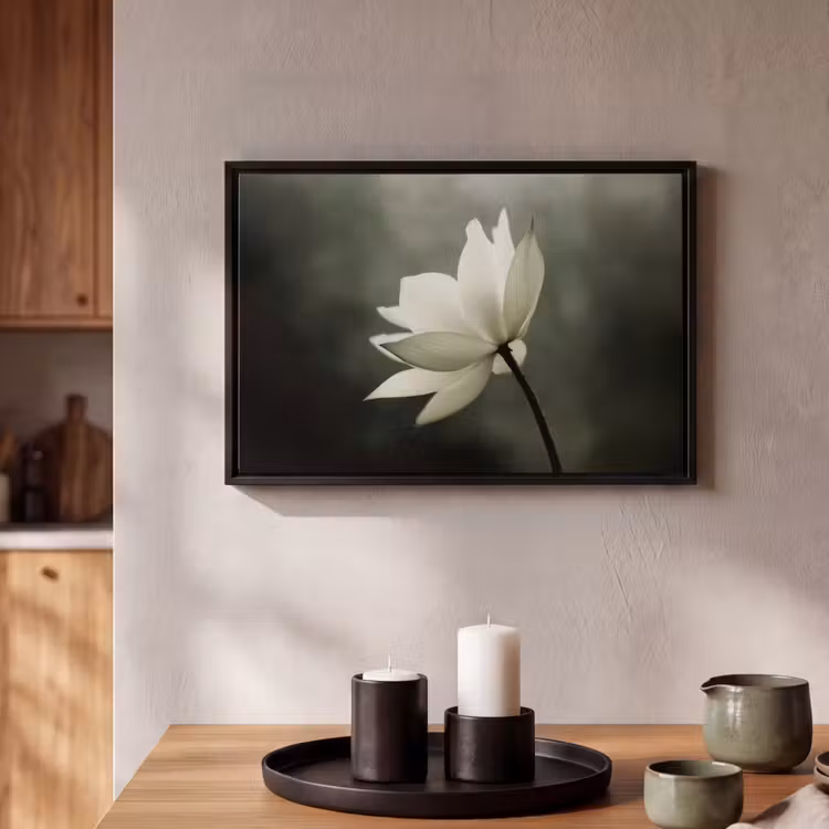 Canvas met lijst - Wit - Lotus - Donker - Bloem — 2