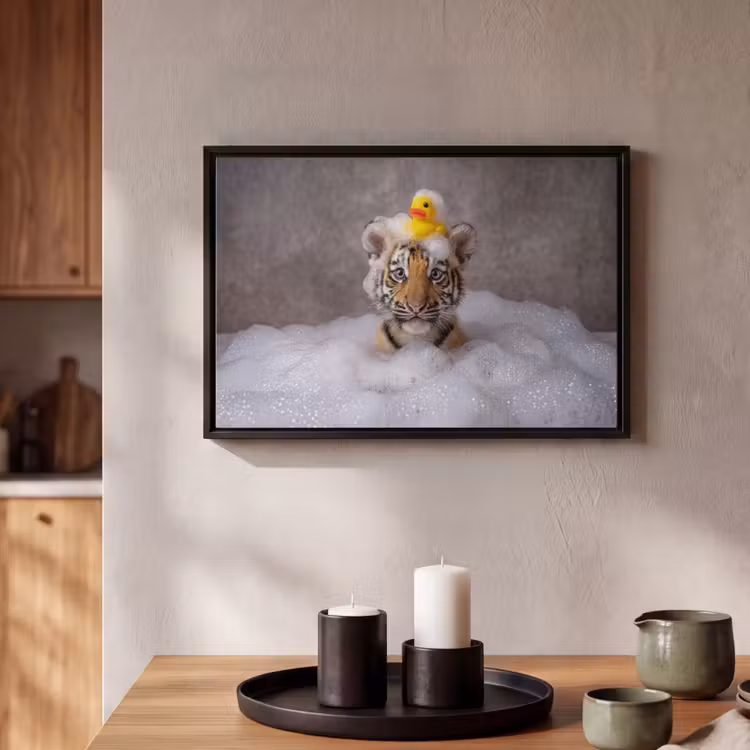Canvas met lijst - Welpje - Bad - Geel — 2