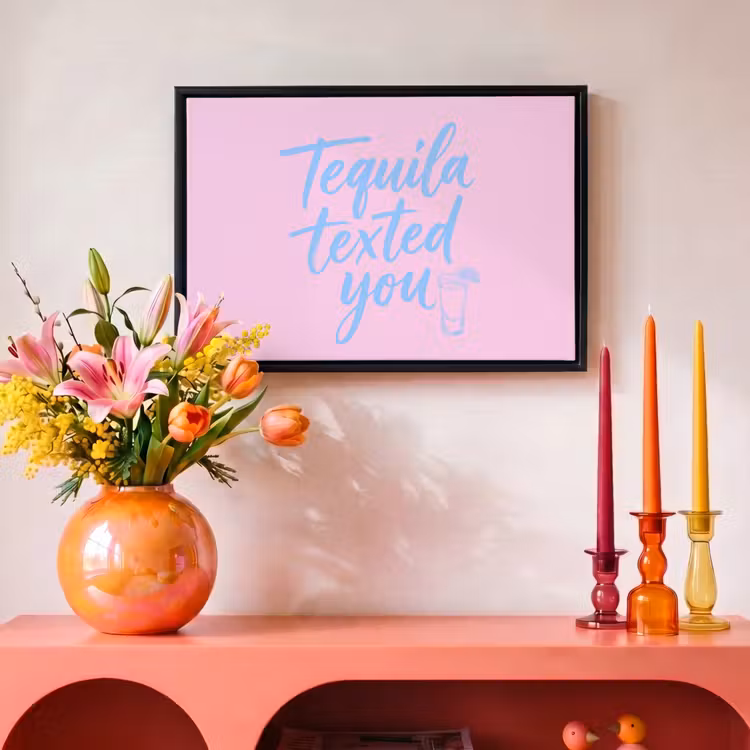 Canvas met lijst - Tequila texted you - Roze - Blauw — 4