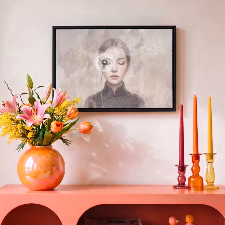 Canvas met lijst - Vrouw - Sereen - Grijs — 4