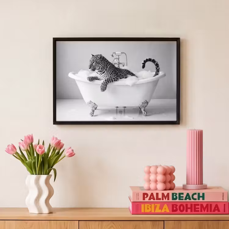 Canvas met lijst - Luipaard - Badkuip - Minimalistisch — 8