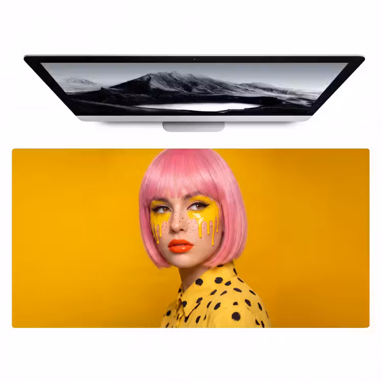 Bureau onderlegger - Vrouw - Portret - Abstract - Kleurrijk - Geel — 1