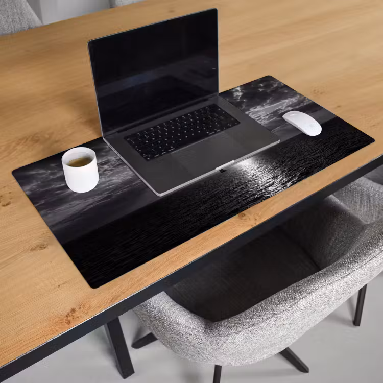 Bureau onderlegger - Water - Boot - Lucht - Natuur - Zwart-wit — 3