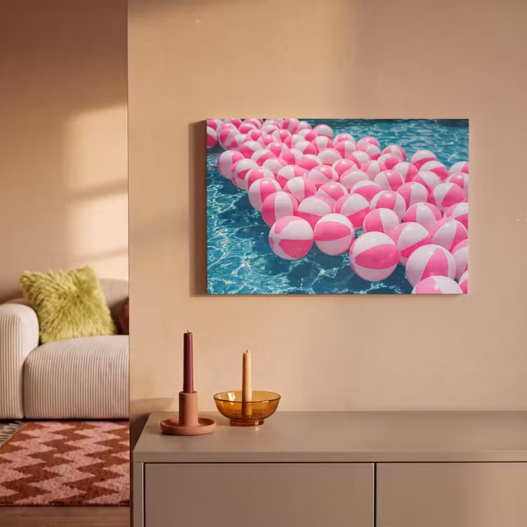 Canvas schilderij - Strandballen - Roze - Water — 2