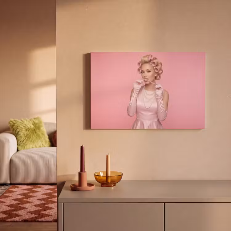 Canvas schilderij - Vrouw - Roze - Parelketting - Krulspelden — 2