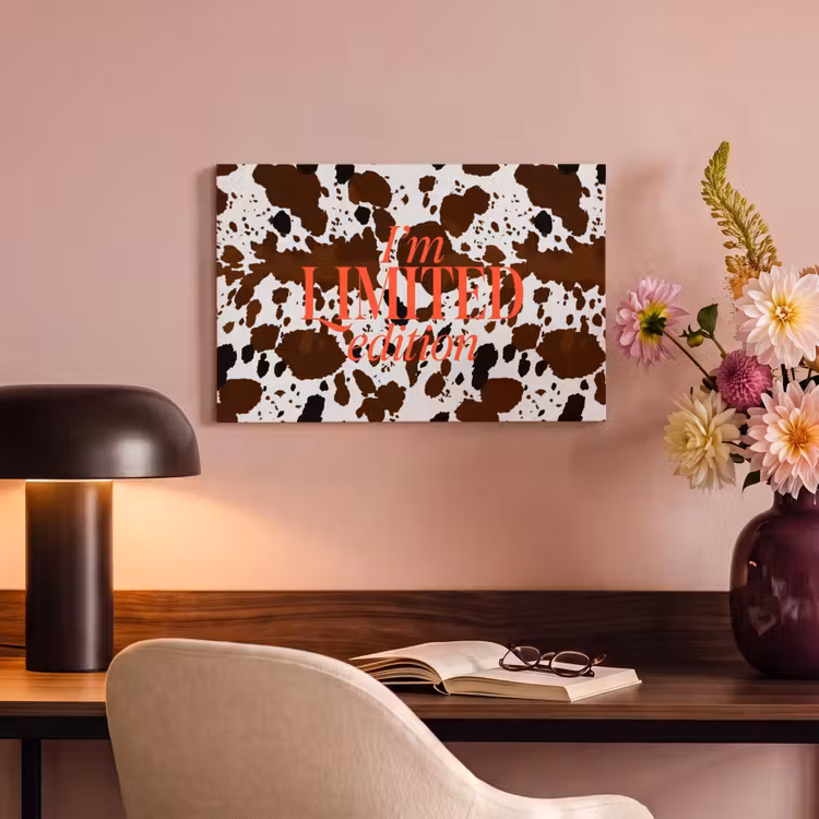 Canvas schilderij - Koeienprint - Limited edition - Rood — 4