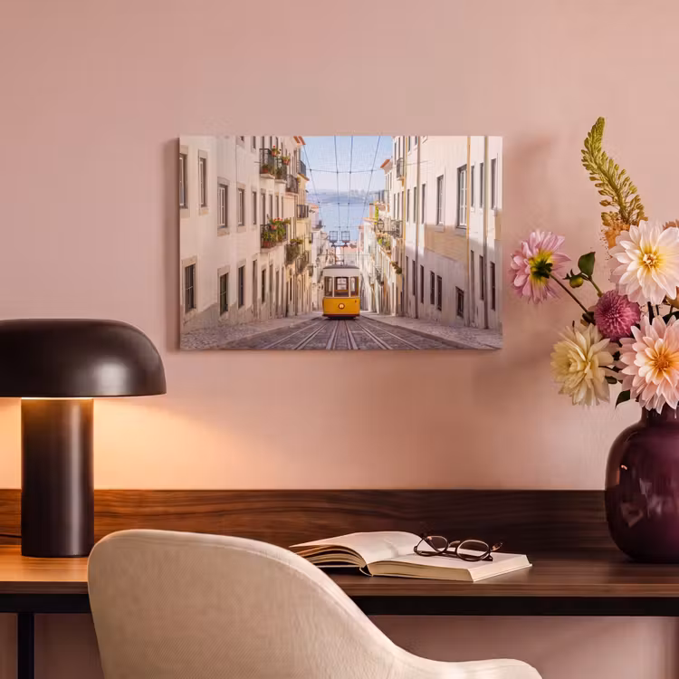 Canvas schilderij - Tram - Straat - Stad - Architectuur - Geel — 3