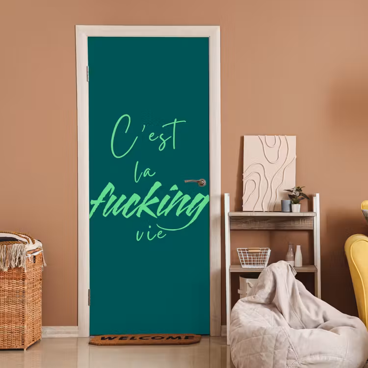 Deursticker - c'est la fucking vie - Groen - Handgeschreven — 2