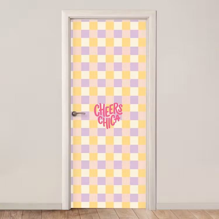Deursticker - Cheers Chica - Ruitjes - Lila - Geel — 1