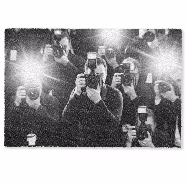 Deurmat - Mensen - Camera - Flitslicht - Zwart-wit - Media — 1