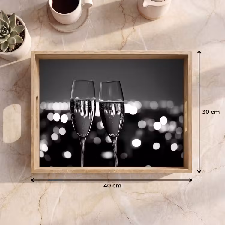 Dienblad - Bubbels - Proosten - Champagneglazen - Stadslichten — 9