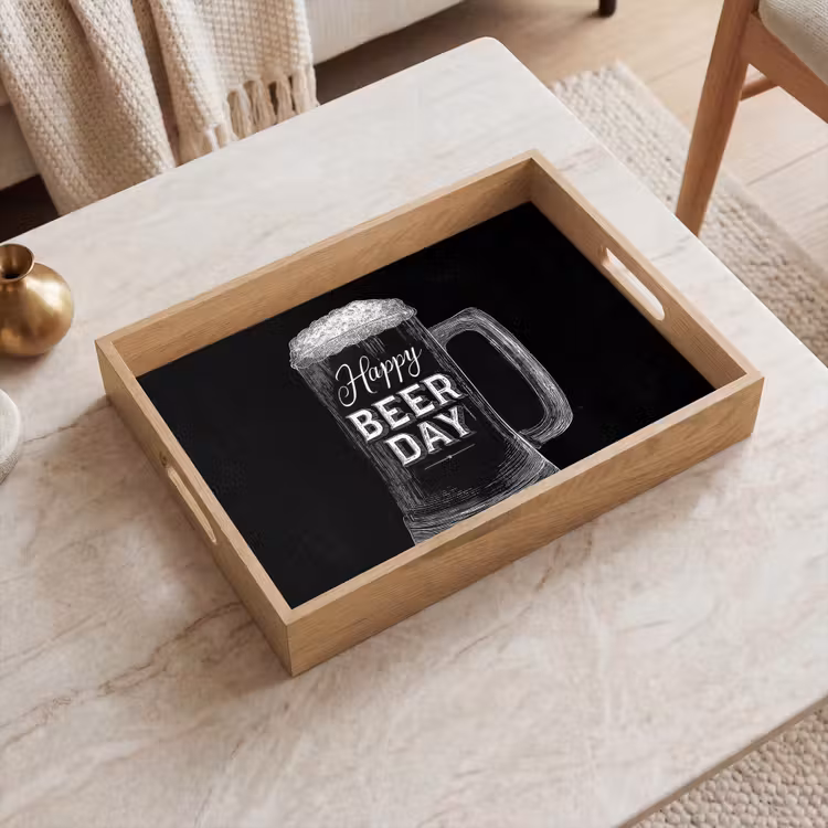 Dienblad - Bierpul - Witte krijtletters - Happy beer day — 2