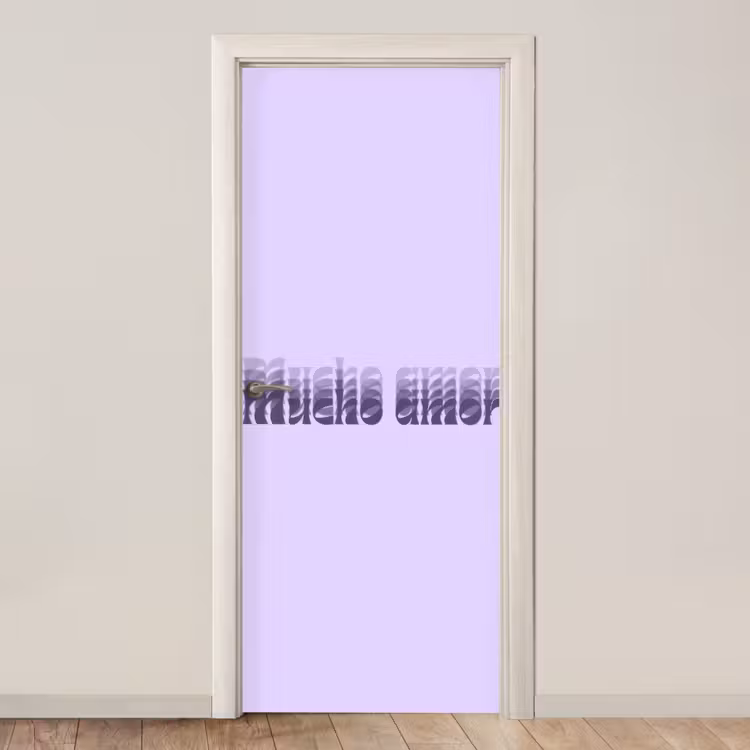 Deursticker - Mucho amor - Paars - Gelaagde letters — 1