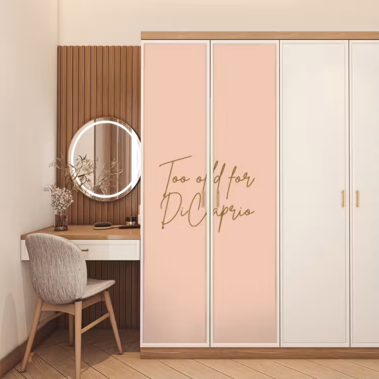 Deursticker - Too old for dicaprio - Roze - Groen — 5