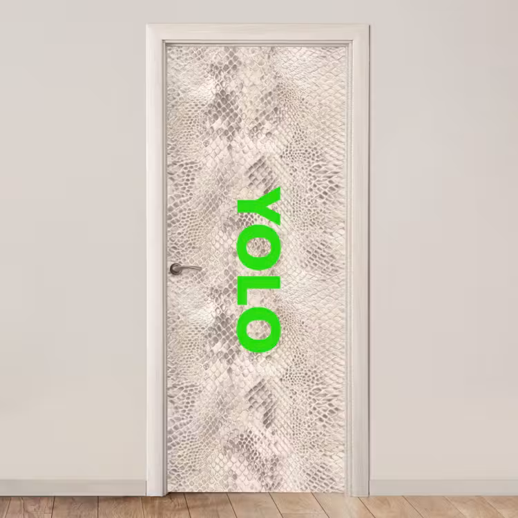 Deursticker - YOLO - Groen - Neon - Slangenprnt — 1