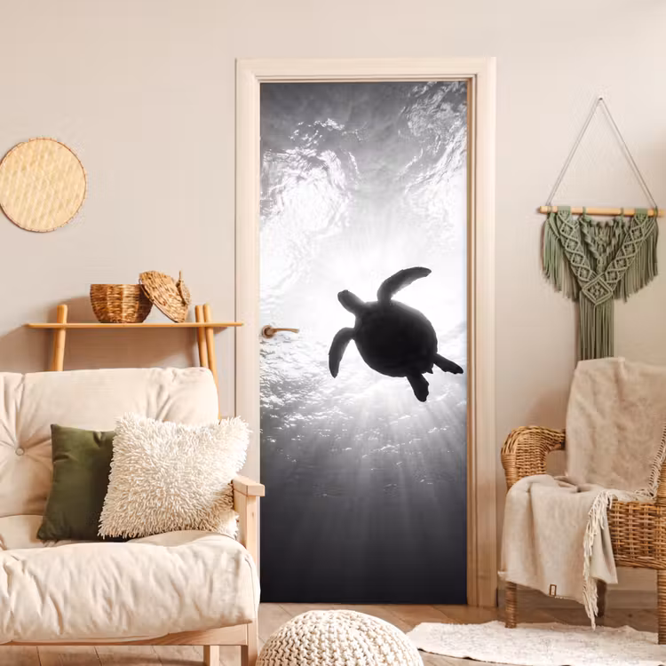 Deursticker - Schildpad - Onderwater - Lichtstralen - Oceaan - Zwart-wit — 4