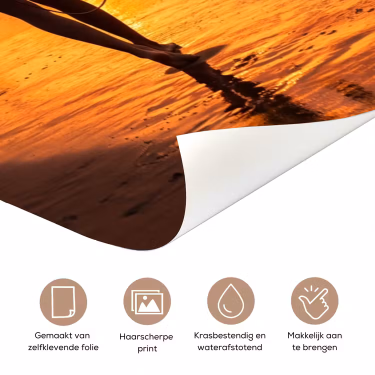 Deursticker - Vrouw - Surfplank - Strand - Zonsondergang - Oranje — 3